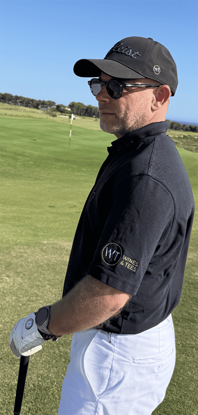 Hervé-Charles sur un green, polo WT